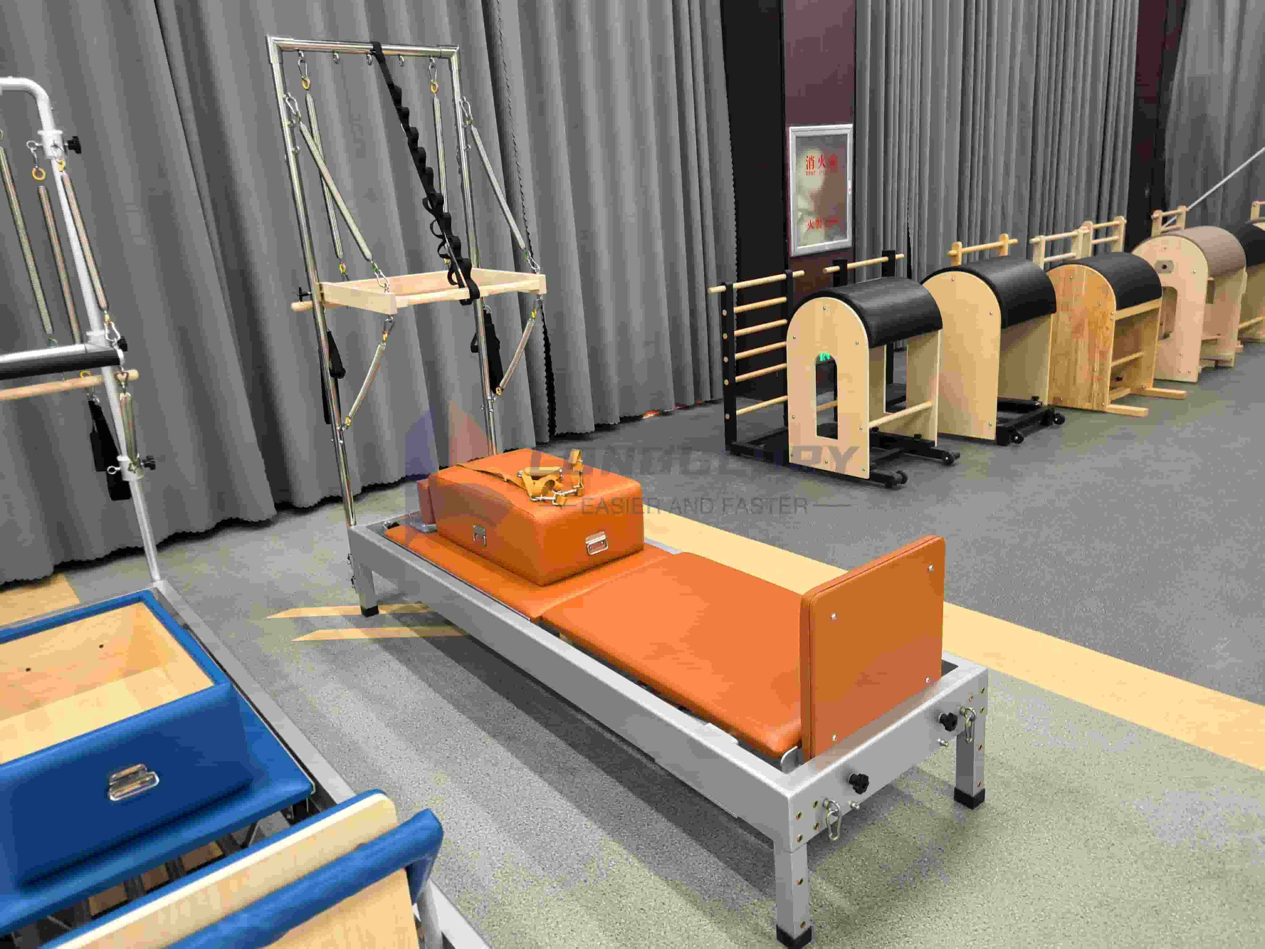 Алюмінієвий тренажер для пілатесу з вежею