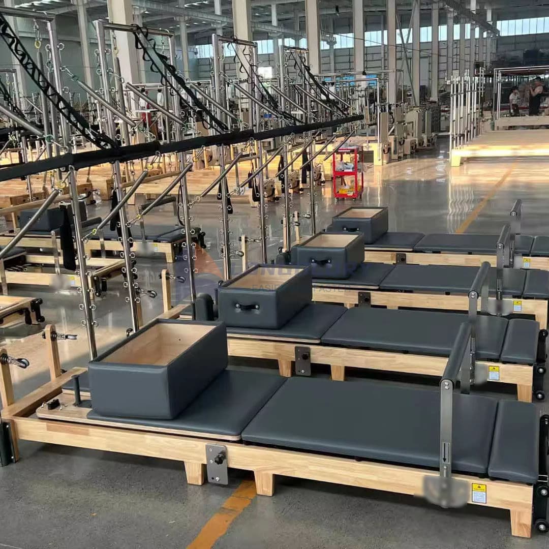 Дубовий пілатес-реформатор із половиною вежі